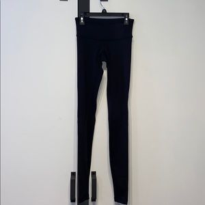black lulu full length leggings